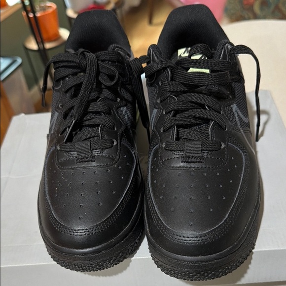 Nike Air Force 1 React - Picture 3 of 4